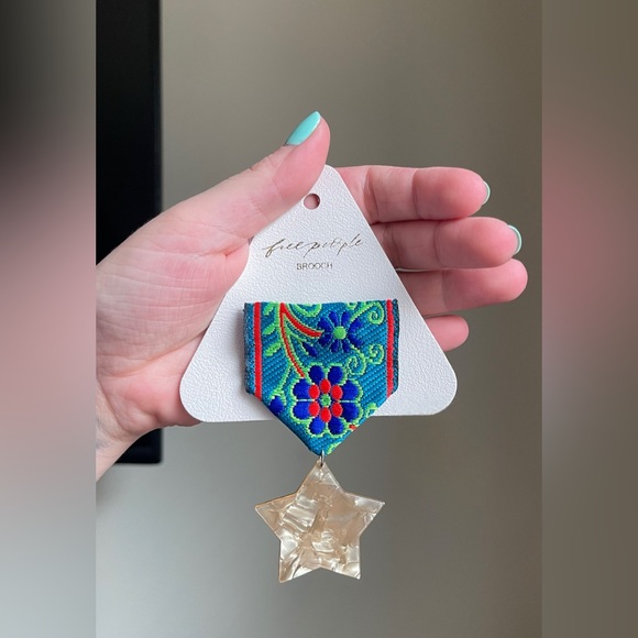 NWT- Free People Deco Brooch - Picture 2 of 2